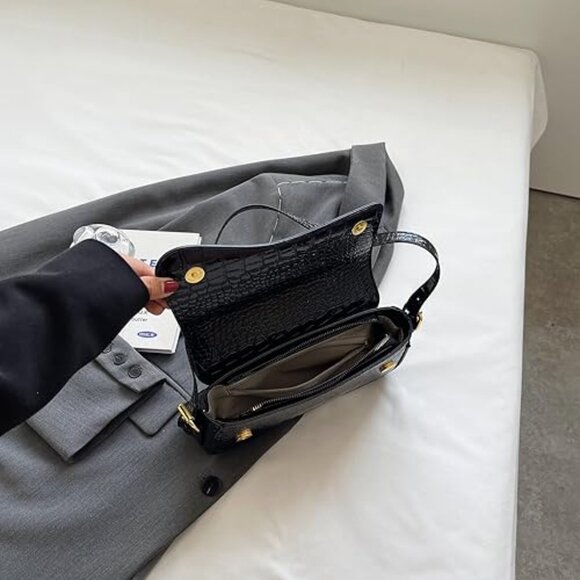 Neiman Marcus Crocodile Black Vegan Leather Purse - Picture 5 of 5